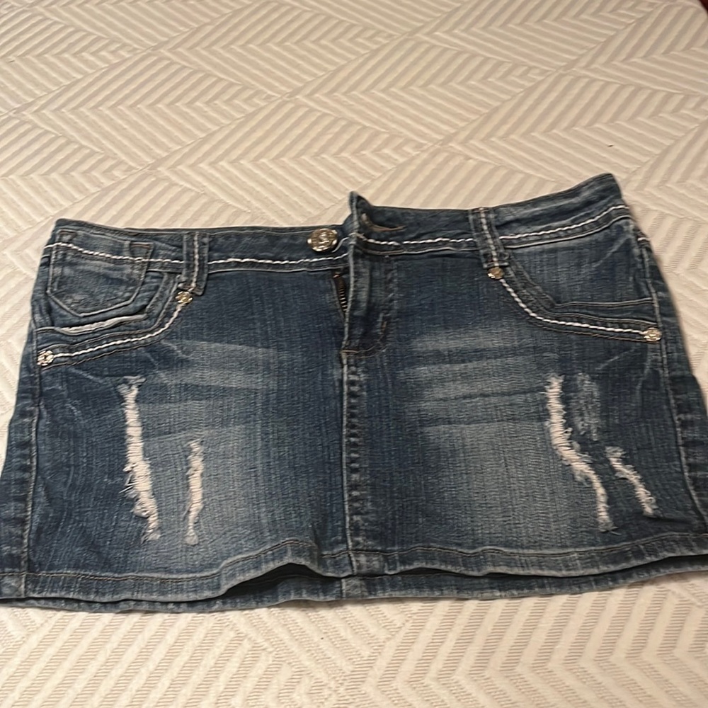 Cest toi mini jean skirt.